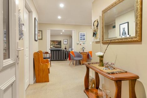 Photo of property in 64 Saint James Drive, Huntington, Hamilton, 3210