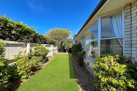 Photo of property in 1/23 Withells Road, Avonhead, Christchurch, 8042