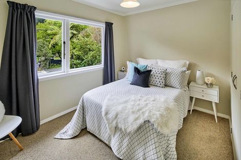 Photo of property in 24 Elmslie Road, Pinehaven, Upper Hutt, 5019