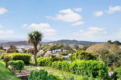 Photo of property in 32 Whaui Street, Vogeltown, Wellington, 6021