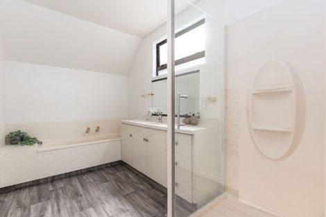 Photo of property in 66a Westgrove Avenue, Avonhead, Christchurch, 8042