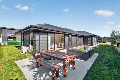 Photo of property in 57 Burgundy Drive, Martinborough, 5711
