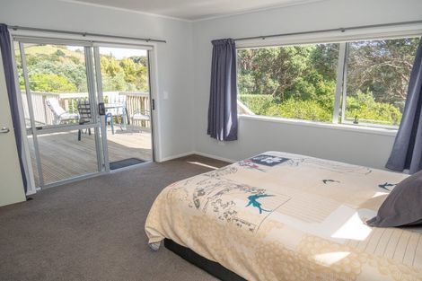 Photo of property in 25 Stratford Drive, Cable Bay, 0420