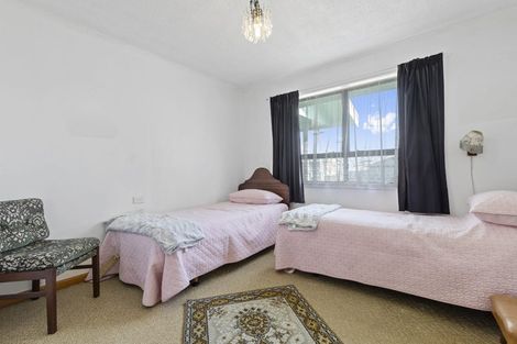 Photo of property in 76 Vardon Road, St Andrews, Hamilton, 3200