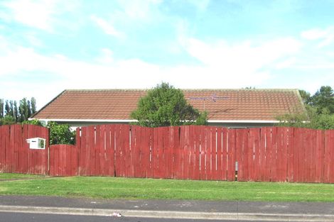 Photo of property in 16 Mile Place, Henderson, Auckland, 0612