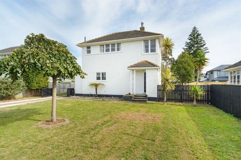 Photo of property in 22 Tyne Street, Roslyn, Palmerston North, 4414
