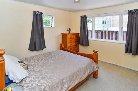 Photo of property in 16 Orchard Rise, Rosehill, Papakura, 2113