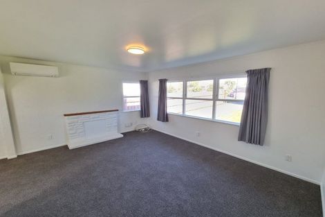 Photo of property in 12 Raglan Street, Mangere East, Auckland, 2024
