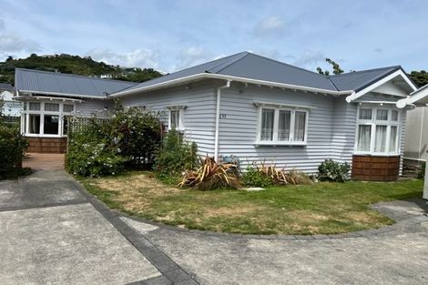 Photo of property in 297 The Parade, Island Bay, Wellington, 6023