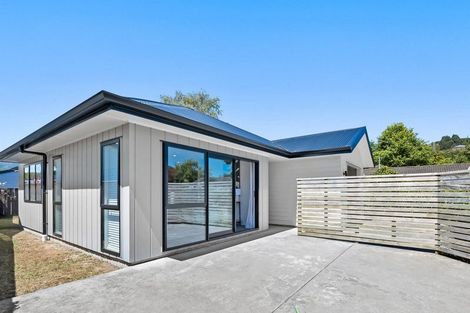 Photo of property in 33c Gemstone Drive, Birchville, Upper Hutt, 5018