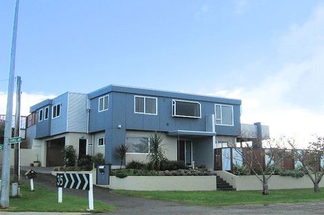 Photo of property in 79 Ocean Road, Paraparaumu Beach, Paraparaumu, 5032