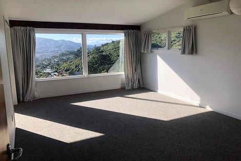 Photo of property in 55 Huntingdon Street, Northland, Wellington, 6012