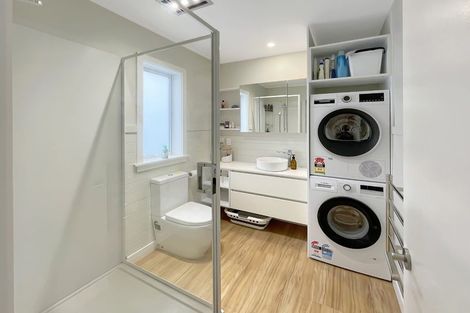 Photo of property in 340a Fergusson Drive, Heretaunga, Upper Hutt, 5018