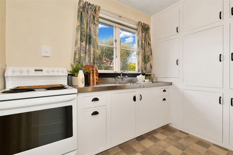 Photo of property in 8 Manor Place, Bryndwr, Christchurch, 8053