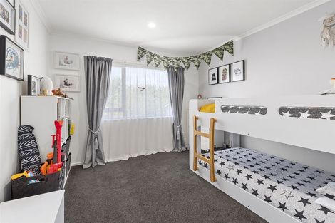Photo of property in 43a Apple Terrace, Ranui, Porirua, 5024