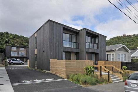 Photo of property in 20u2 Trent Street, Island Bay, Wellington, 6023