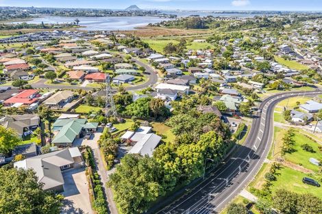 Photo of property in 43 Poike Road, Hairini, Tauranga, 3112