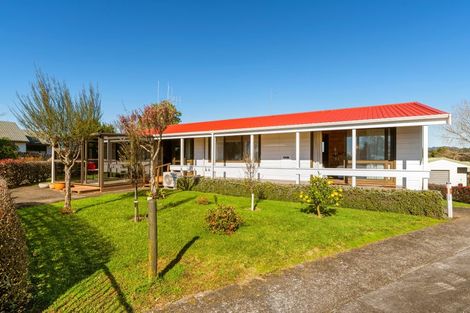Photo of property in 9 Nettlingham Place, Te Puke, 3119