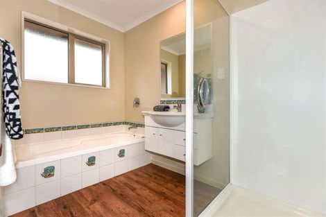 Photo of property in 10 Juliet Place, Rolleston, 7614