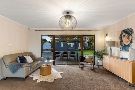 Photo of property in 39 Lonely Track Road, Fairview Heights, Auckland, 0632