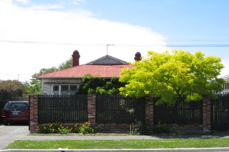 Photo of property in 244 Geraldine Street, Edgeware, Christchurch, 8013