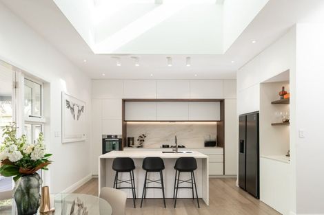 Photo of property in 23 Ferry Street, Seatoun, Wellington, 6022