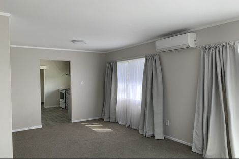 Photo of property in 10 Meynell Court, Glen Eden, Auckland, 0602