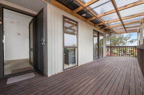 Photo of property in 30 Ransom Smyth Drive, Goodwood Heights, Auckland, 2105