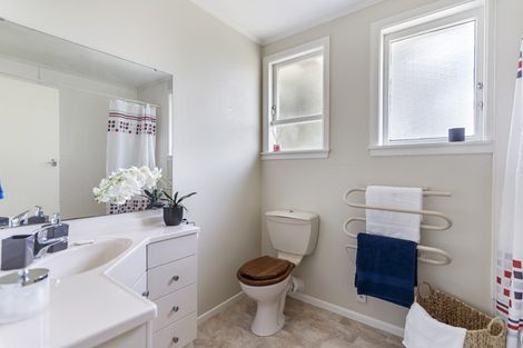 Photo of property in 13 Matapouri Road, Mangere Bridge, Auckland, 2022