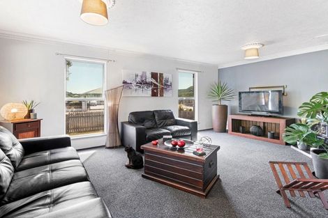 Photo of property in 25 Heathglen Avenue, Parklands, Christchurch, 8083