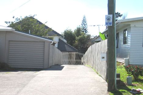 Photo of property in 2/8 Richard Avenue, Bucklands Beach, Auckland, 2014