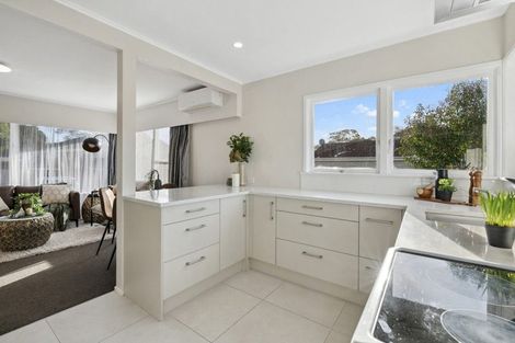 Photo of property in 1/22a Wolsley Avenue, Milford, Auckland, 0620