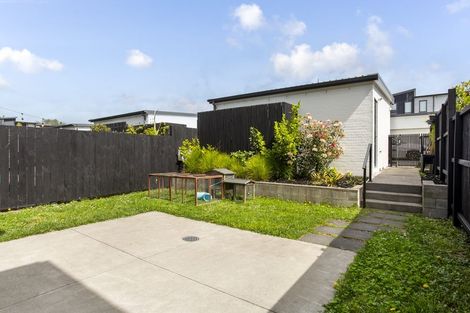 Photo of property in 10 Joshua Carder Drive, Hobsonville, Auckland, 0616