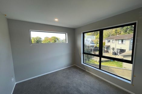 Photo of property in 3 Mark Edward Drive, Half Moon Bay, Auckland, 2012