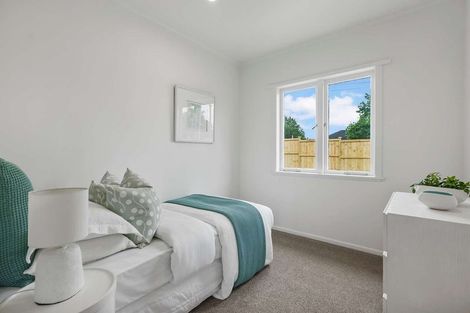 Photo of property in 17 Lancaster Road, Beach Haven, Auckland, 0626
