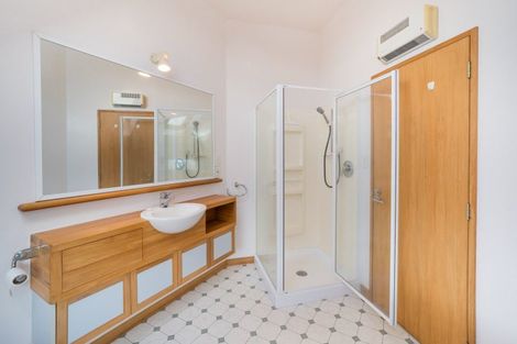 Photo of property in 3 Balcairn Place, Terrace End, Palmerston North, 4410