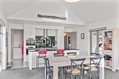 Photo of property in 3 Pinot Crescent, Ohau, 5570