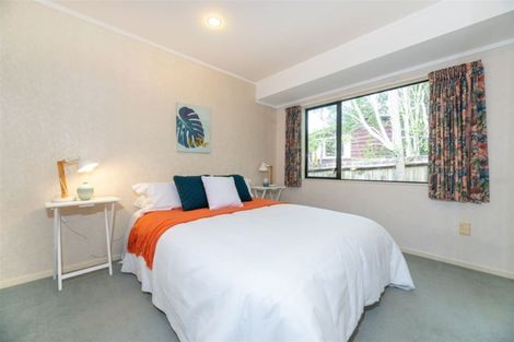 Photo of property in 72 Konini Road, Titirangi, Auckland, 0604