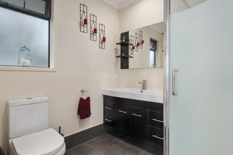 Photo of property in 43 Norm Freeman Drive, Te Puke, 3119