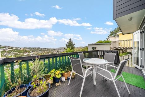 Photo of property in 15 Marjory Close, Broadmeadows, Wellington, 6035