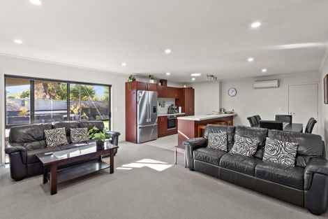 Photo of property in 24 Mcnaughton Place, Onekawa, Napier, 4110