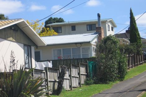 Photo of property in 17 Manuka Road, Bayview, Auckland, 0629