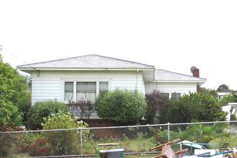 Photo of property in 27 Fruitvale Road, New Lynn, Auckland, 0600