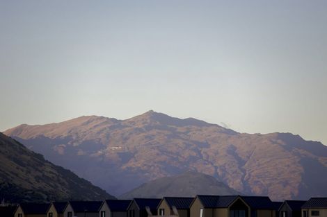 Photo of property in 8 Soudley Court, Jacks Point, Queenstown, 9371