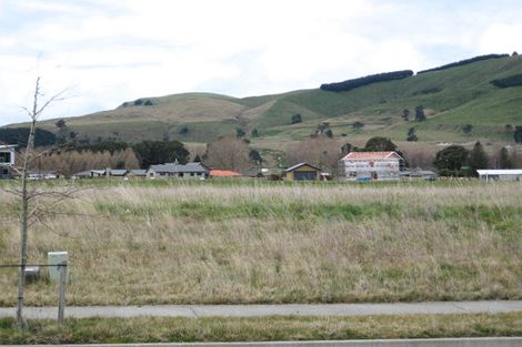 Photo of property in 4 Okaia Drive, Kinloch, Taupo, 3377