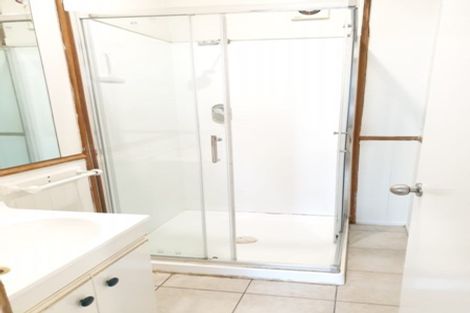 Photo of property in 56 Old Wairoa Road, Papakura, 2110