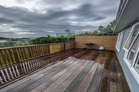 Photo of property in 80 Mana Esplanade, Paremata, Porirua, 5026