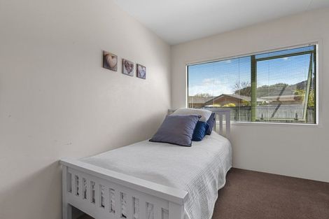 Photo of property in 10a Holman Road, Te Atatu Peninsula, Auckland, 0610
