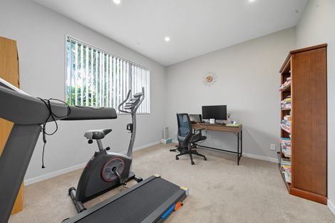 Photo of property in 32b Tirimoana Road, Te Atatu South, Auckland, 0602