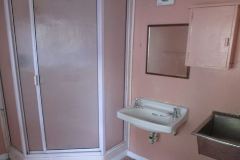 Photo of property in 73 Victoria Street, Alicetown, Lower Hutt, 5010